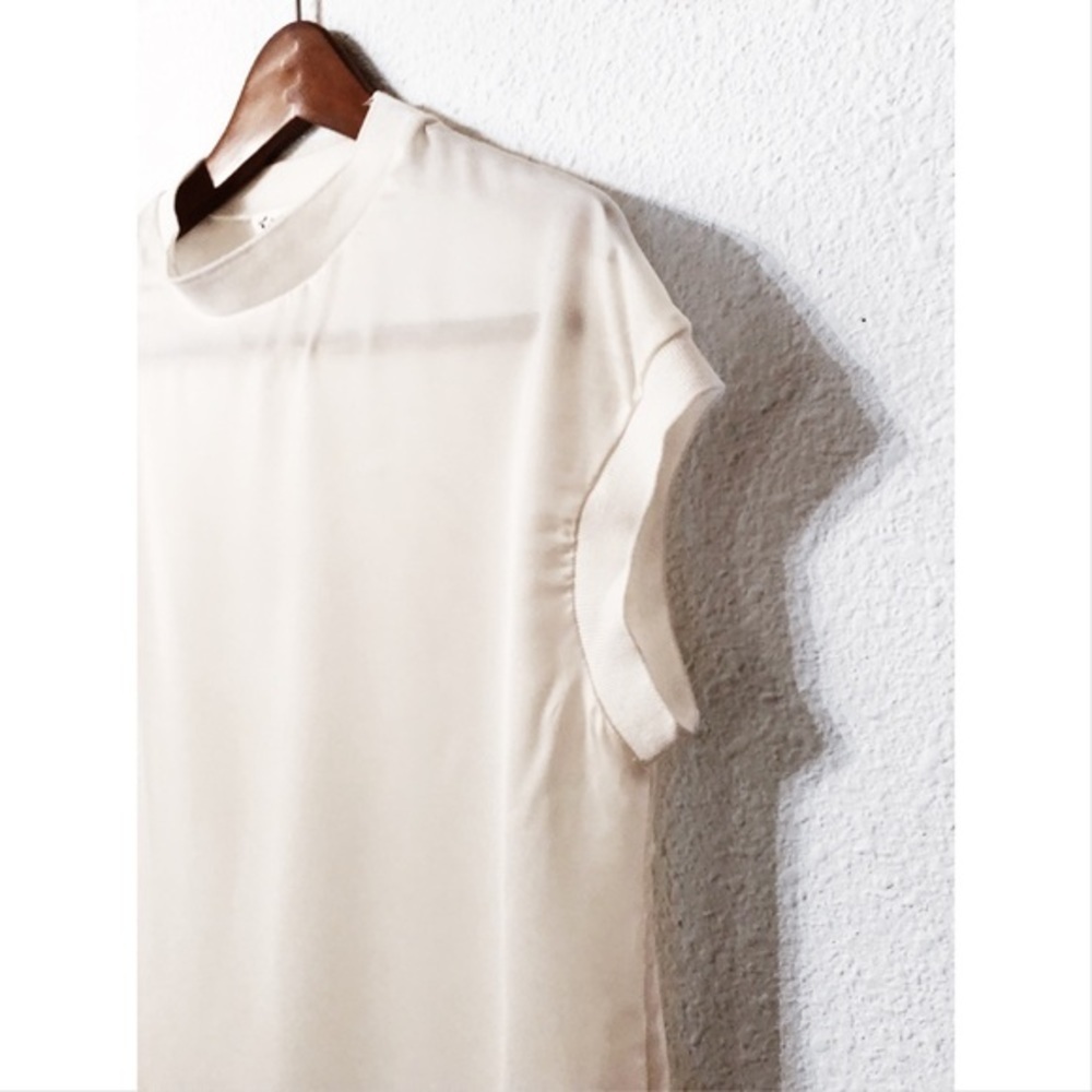 Nanette Lepore mock neck capped sleeve blouse - Picture 3 of 6